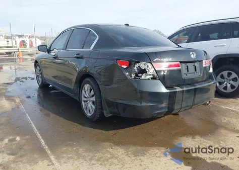2011 Honda Accord 2.4 Ex-L z USA, uszkodzony, nr VIN 1HGCP2F89BA054087